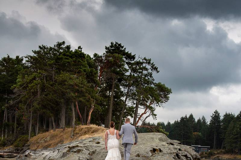 A newlywed stroll