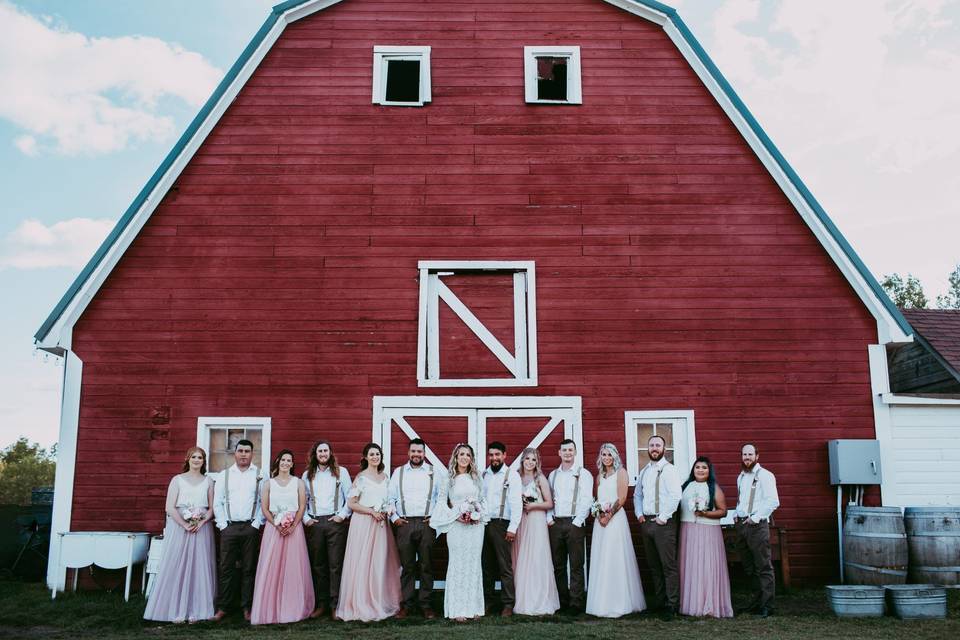 Boho barn wedding sask