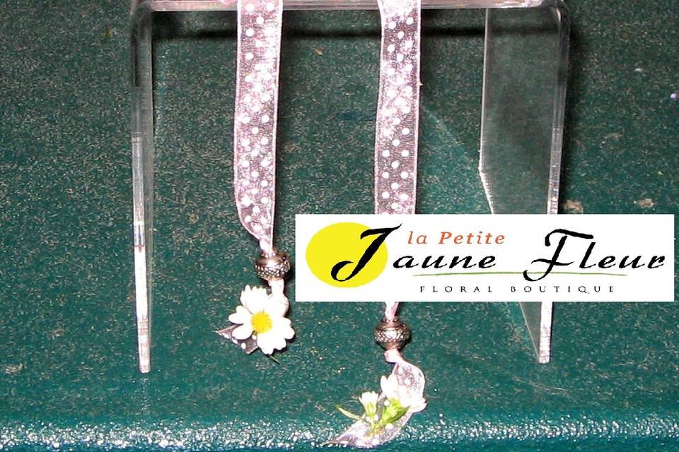 La Petite Jaune Fleur