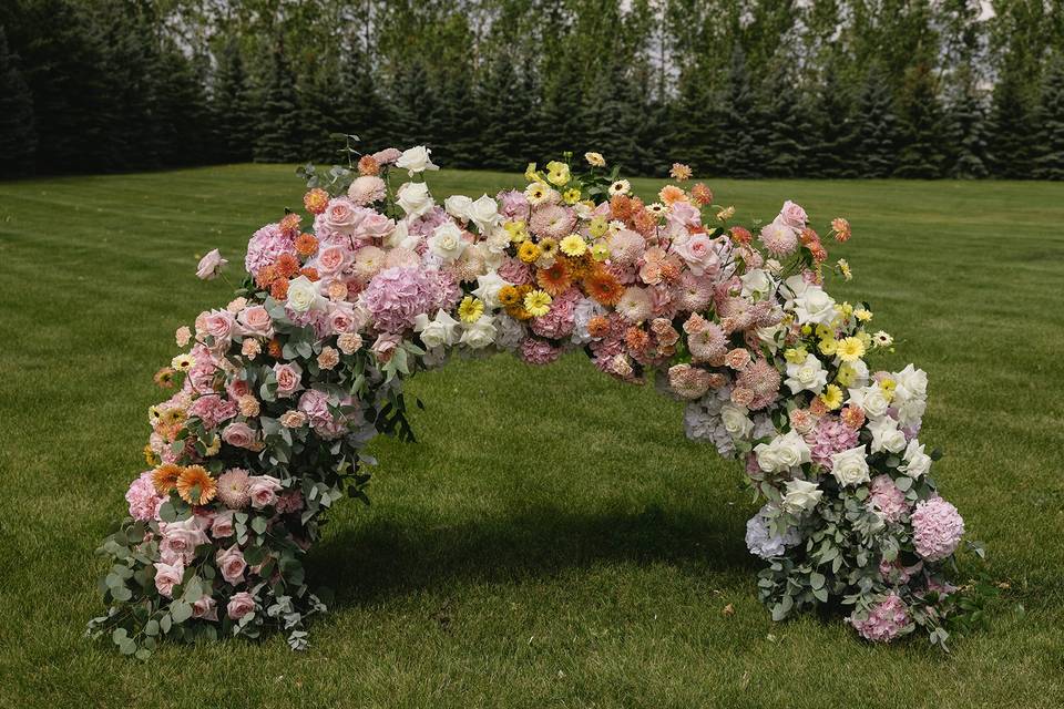 Spring pastel low arch