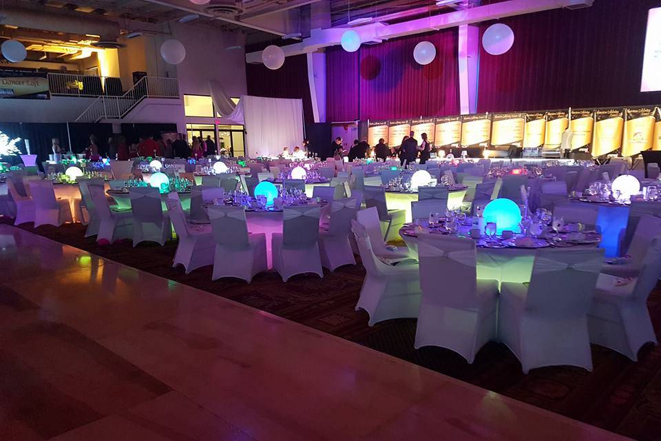 Lighting Elegant Events tables
