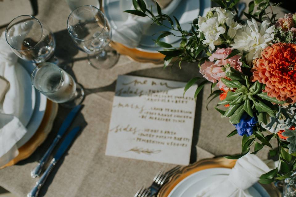 Table settings and decor