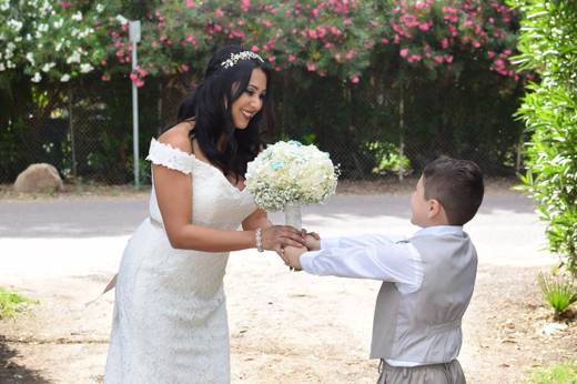 Exchanging bouquets