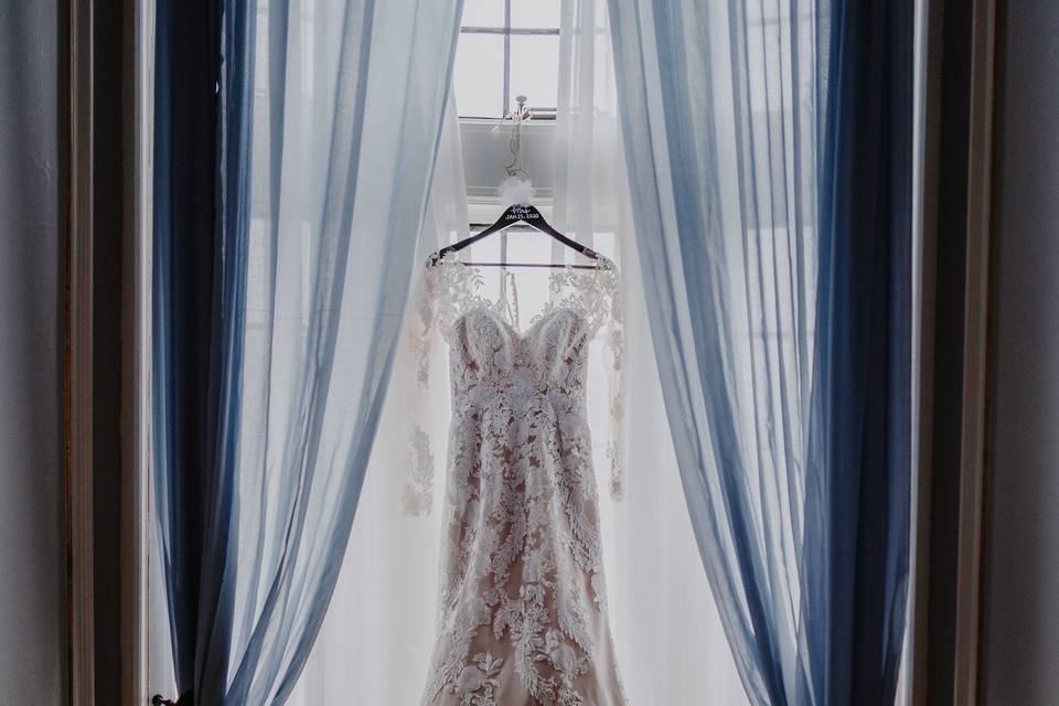 Wedding dress