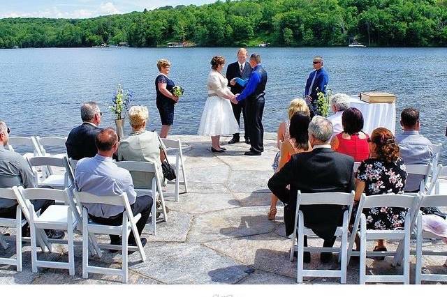 Muskoka outdoor wedding ceremony