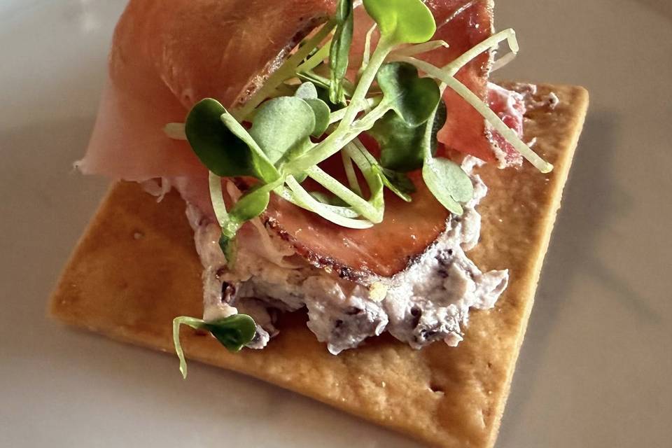 Salmon hors d’oeuvre