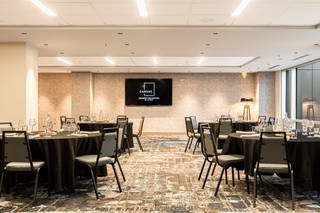Canvas Moncton, Tapestry Collection by Hilton