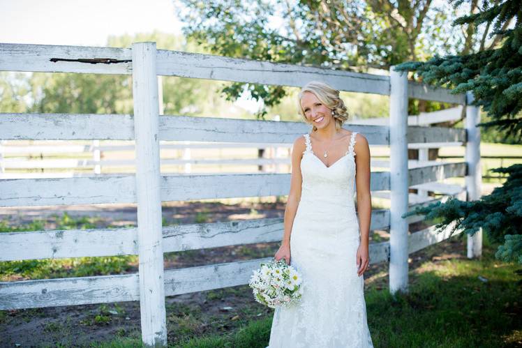 Strathmore_Country_Wedding_Kaylee_Carson_2015 0012.jpg