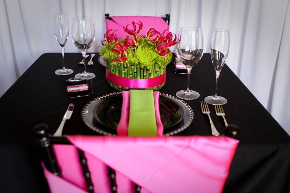 gloriosa lily table setting view 5.jpg