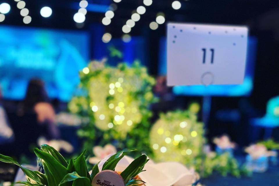 Corporate Gala Table Setting