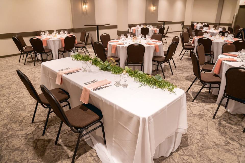 Banquet room head table