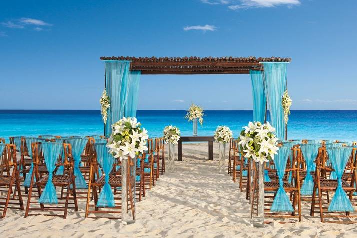 Tropical Garden Gazebo Wedding