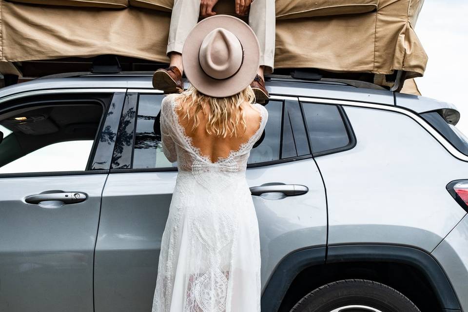 Wedding photographer Courtenay