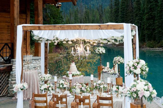 Naturally-chic-mountain-wedding 3