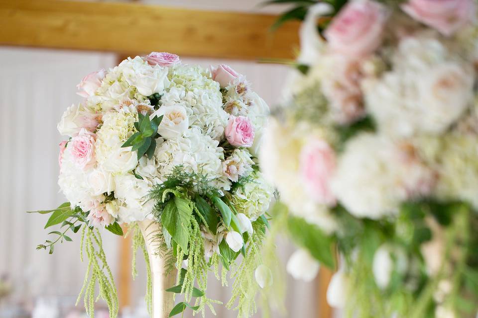 Calgary wedding florist