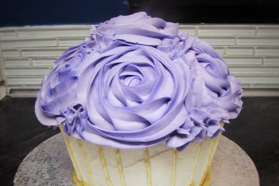 Two-Tone Cupcake