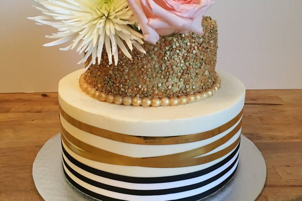 Gold sequins wedding cake