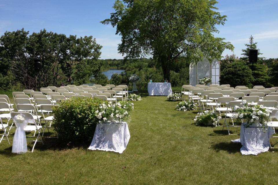 Wireless outdoor ceremony