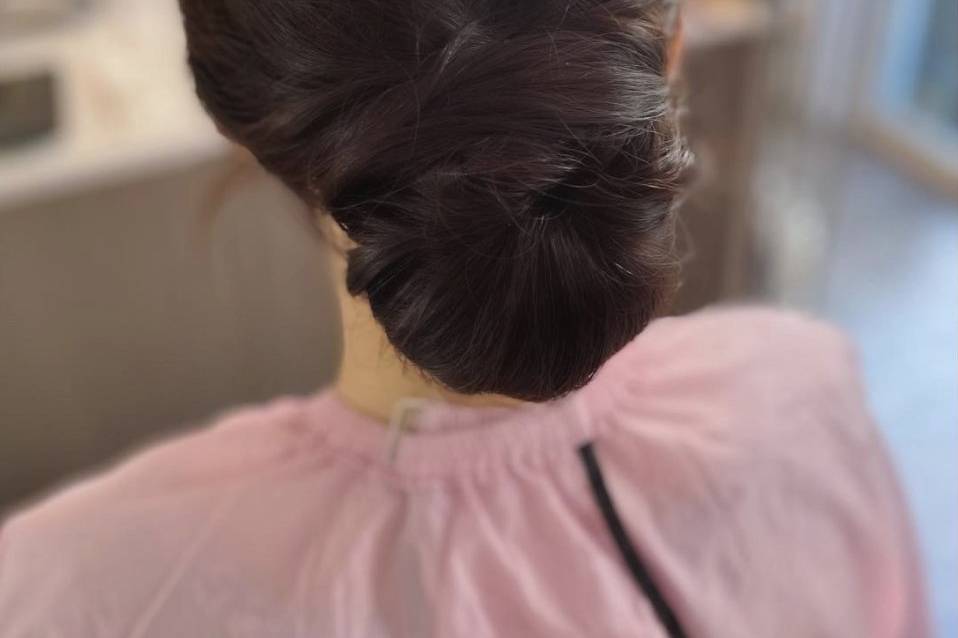 Medium length low bun