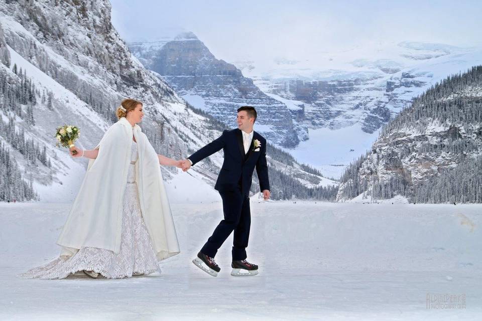 Elope in Banff Winter wedding