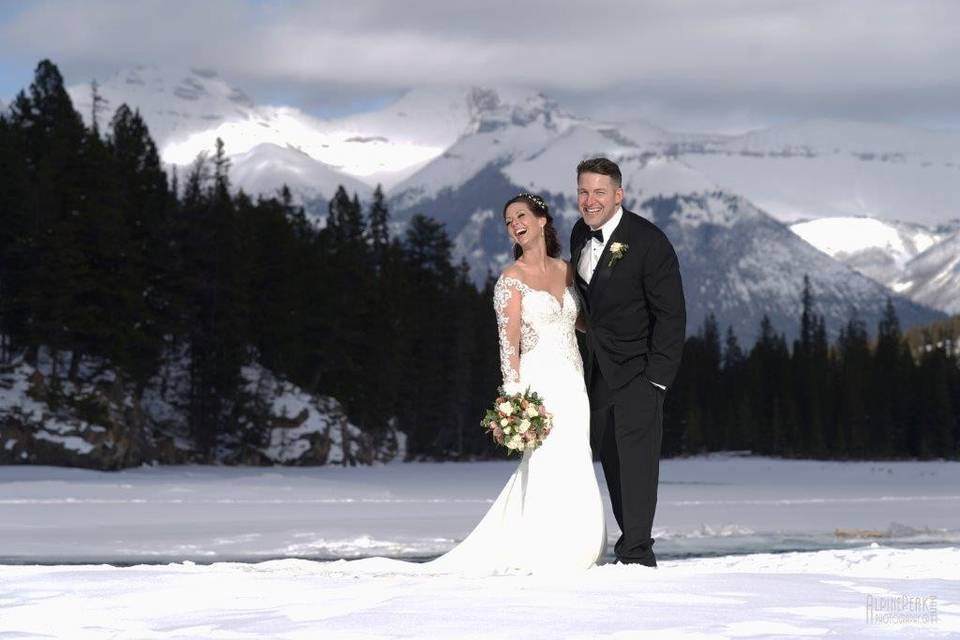 Elope in Banff Winter wedding