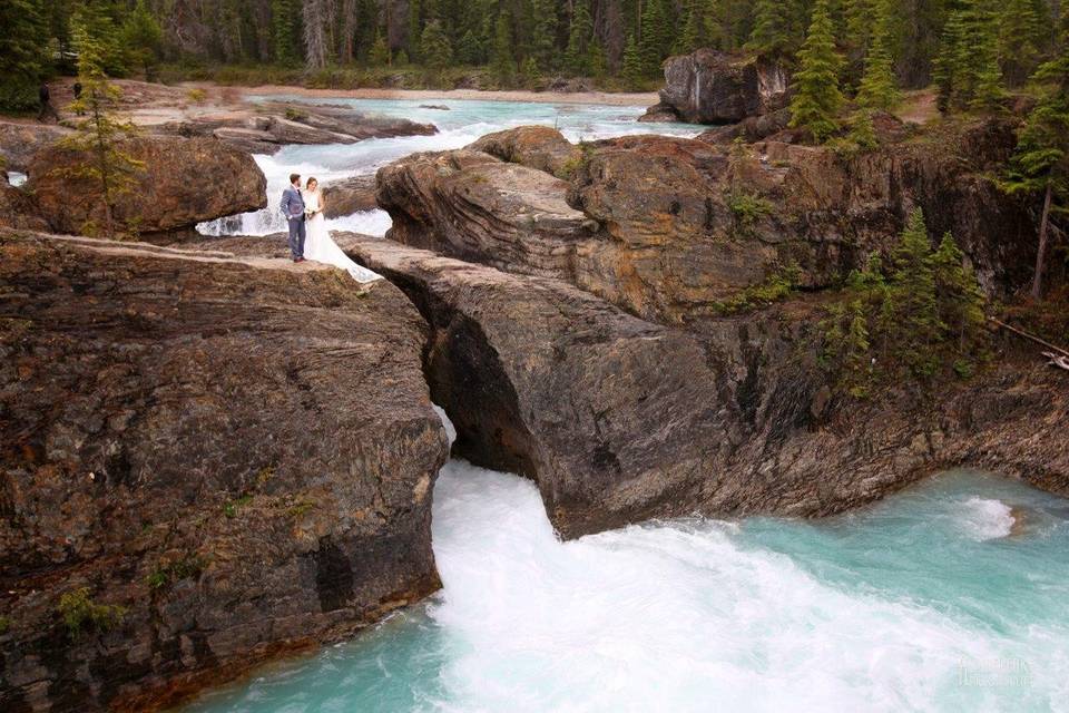 Elope in Banff Winter wedding