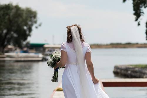 A stunning bride