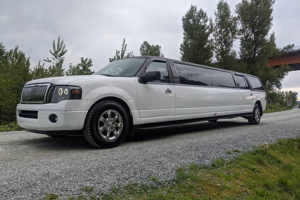 Enrapture Limousine LLP