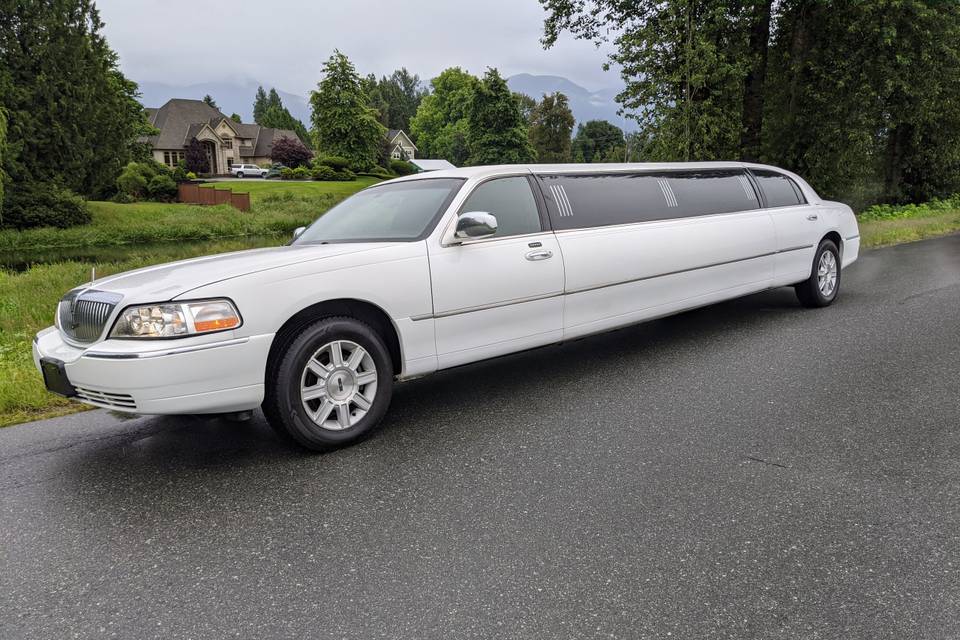 Enrapture Limousine LLP