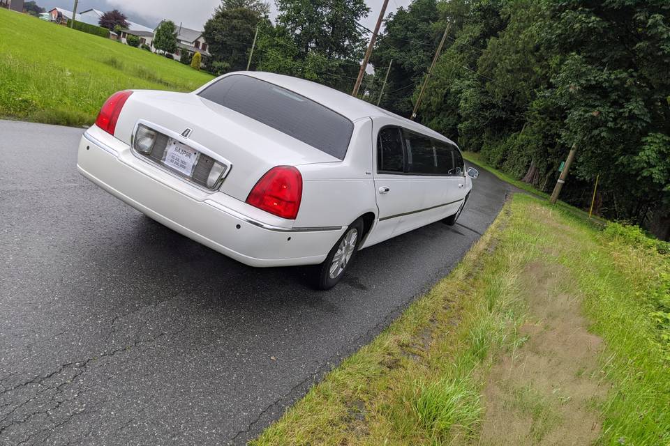 Enrapture Limousine LLP