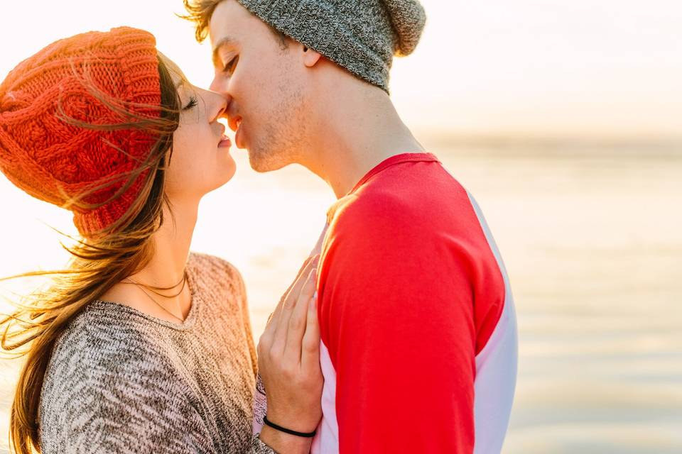 Wickaninnish Beach engagements photos