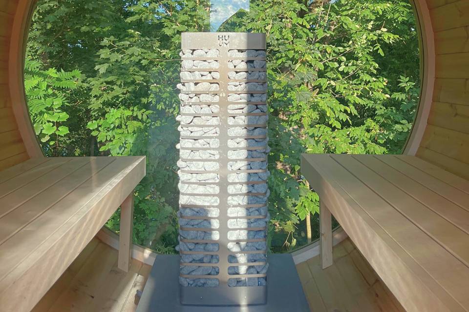 Sauna and cold Plunge