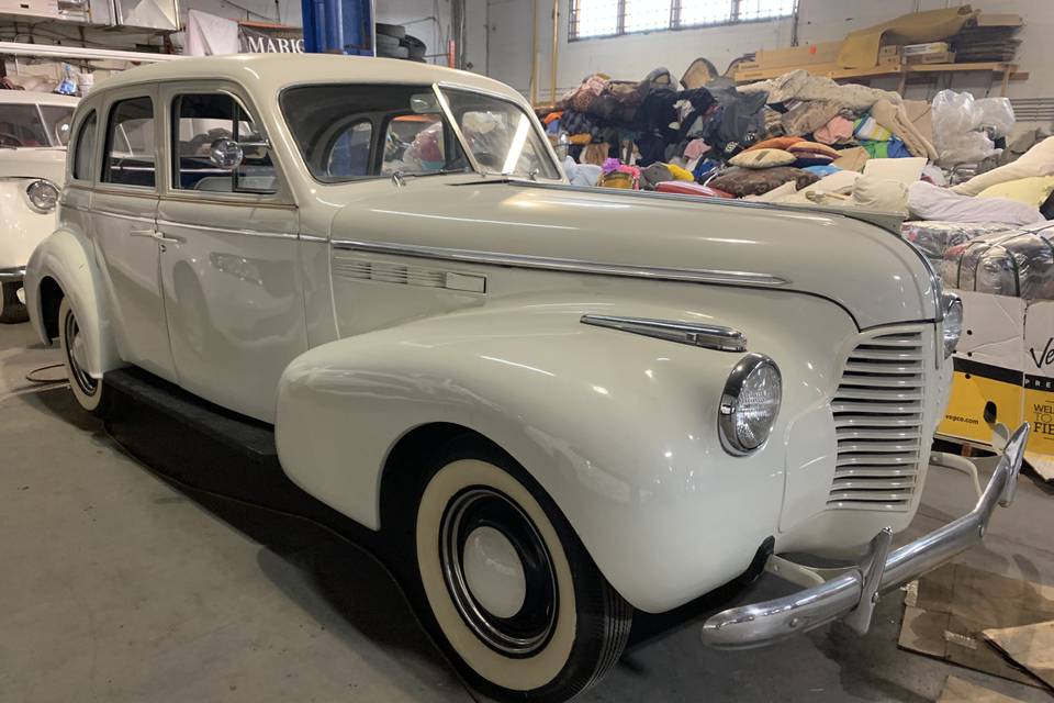 Cadillac 1940 sedan