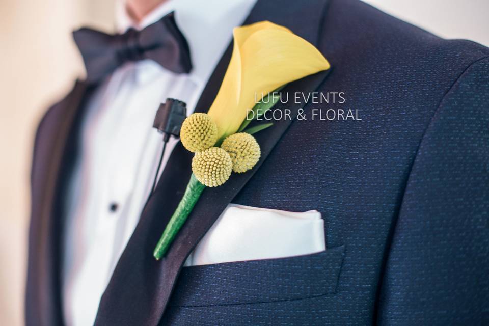 Groom boutonniere