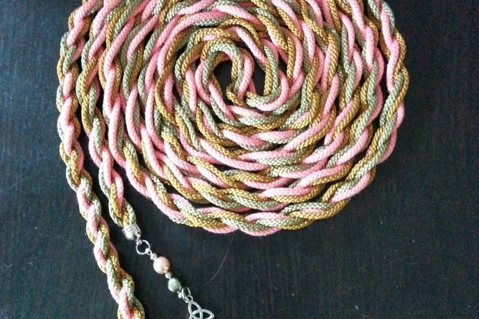 Handwound handfasting cord