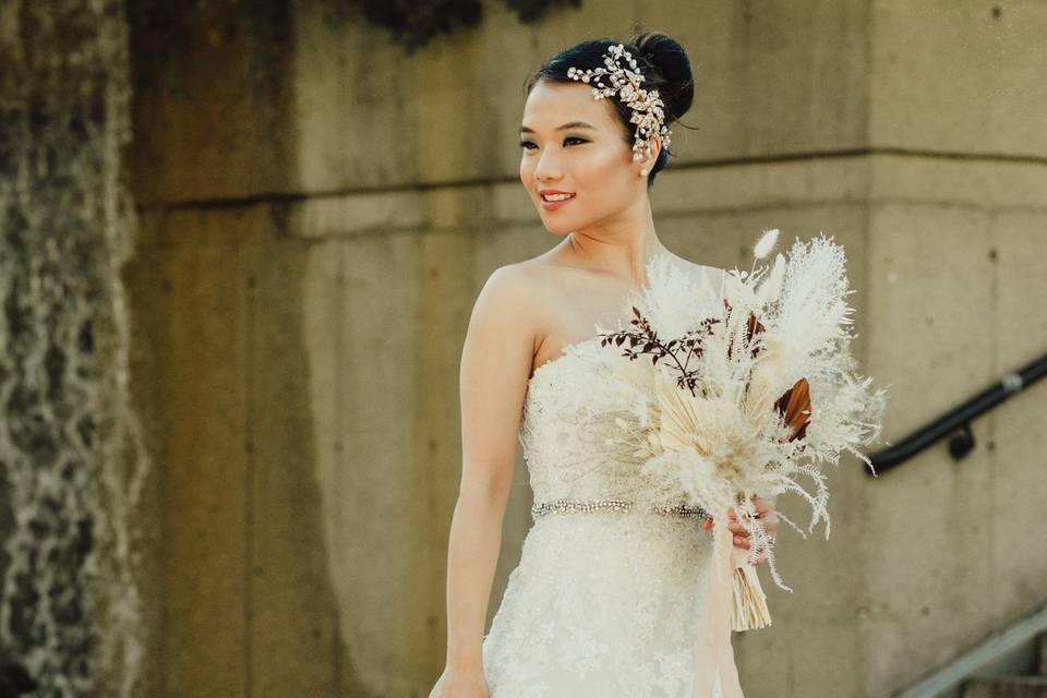 Bride holding her bouquet