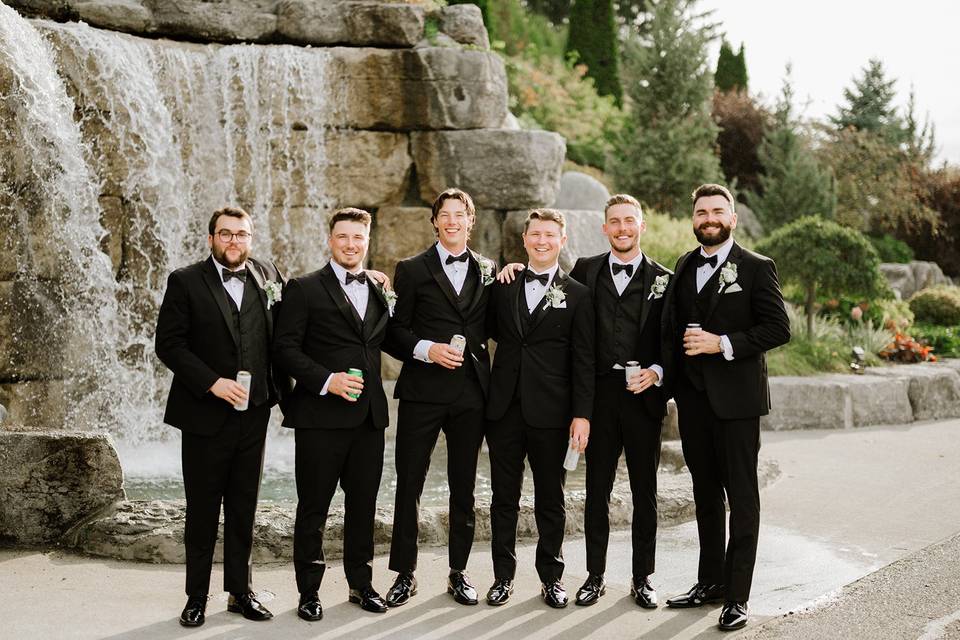 Groomsmen - Whistle Bear