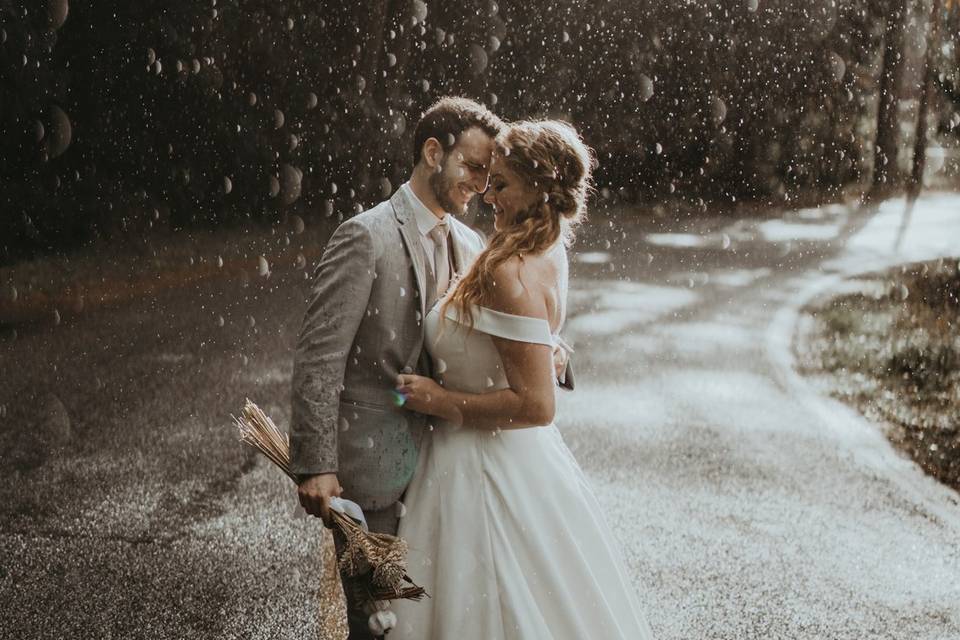 Rainy day wedding