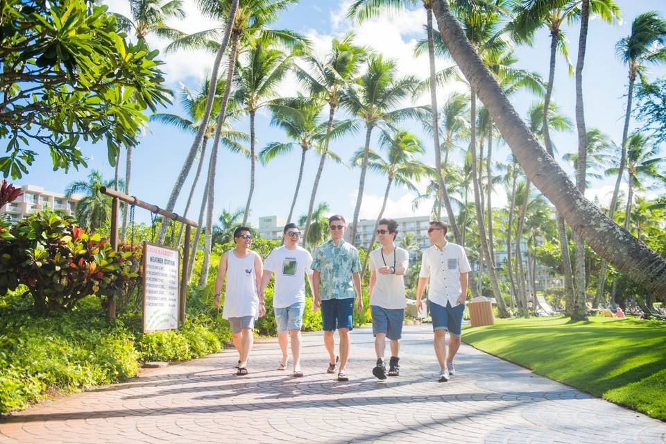 Boys hanging in Hawaii