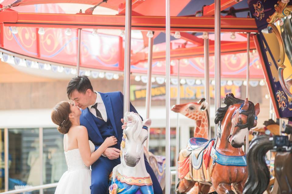 Carousel Love