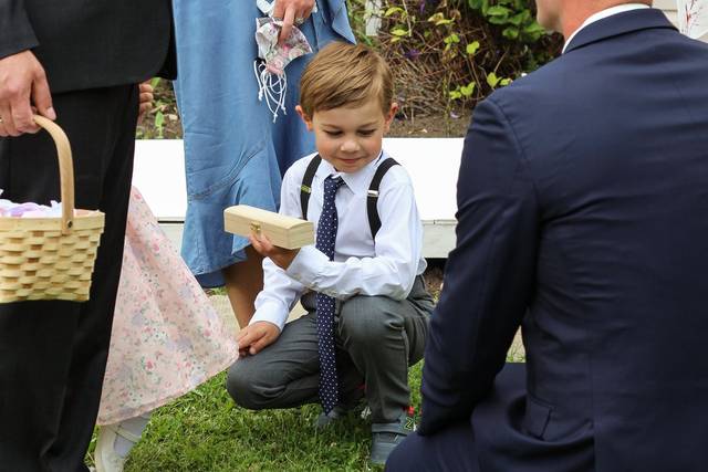 Ring bearer