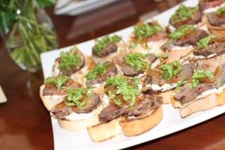 Tenderlion Crostini