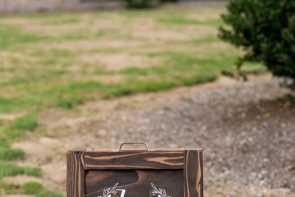 Directional wedding sign