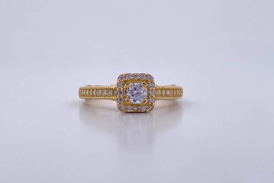 1Customizable 18K gold ring