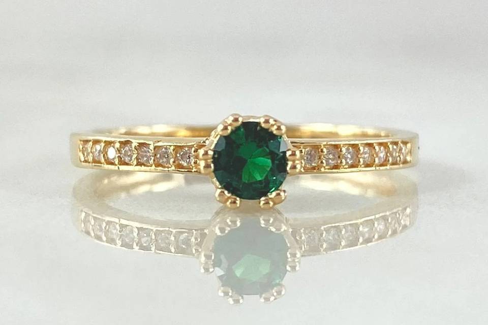 14Customizable 18K gold ring