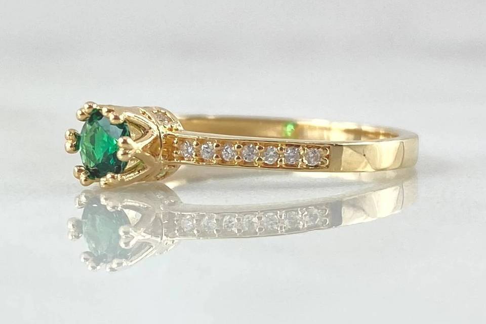 14Customizable 18K gold ring