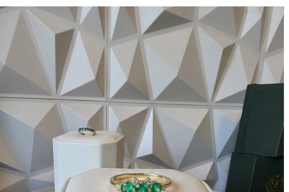 EmeraldBezel & Diamond Trilogy