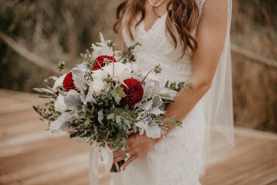 Garland with blush roses