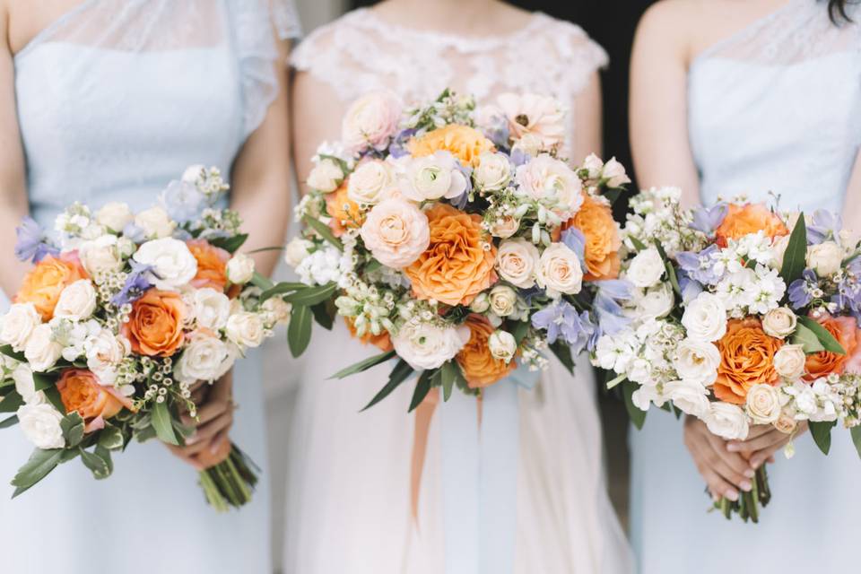 White Tall centerpiece