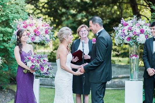 Pop of pink bouquets